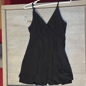 Deep v, flowy LBD